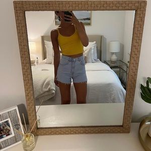 ZARA LIGHT WASH CUT OFF SHORTS